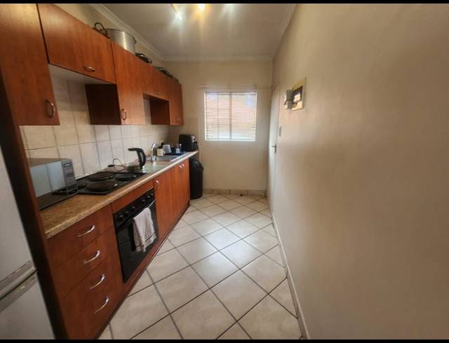 2 BEDROOM APARTMENT FOR SALE IN BUCCLEUCH